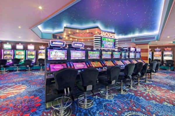 Keuntungan dan Kerugian Bermain Taruhan Online